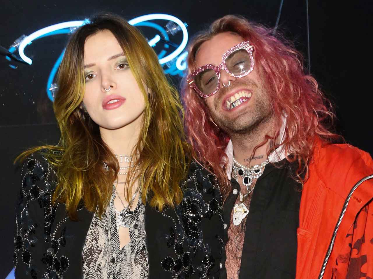 ベラ・ソーン、元カレに「私物をオークションサイトで売る」と脅される