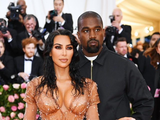 カニエ・ウェスト、メットガラに「やる気ない格好」で出席した“なるほど”な理由