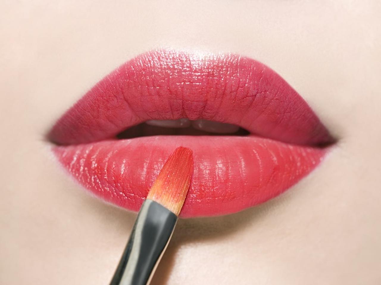 どの色のリップを選んでる?無意識にリップの色が周りに与えている印象とは
