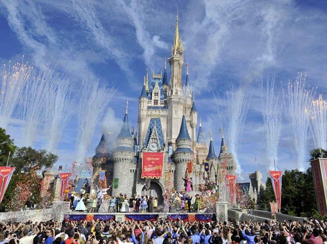 ディズニーランド、長時間並ぶ人のために「トイレ専用パス」を作る