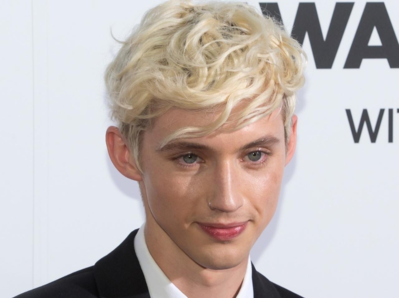 トロイ・シヴァン、YouTubeが全世界に公開するLGBT+ドキュメンタリーに出演