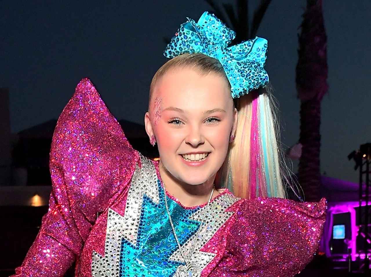 人気爆発中のジョジョ・シワ、新曲のミュージックビデオで日本語を披露