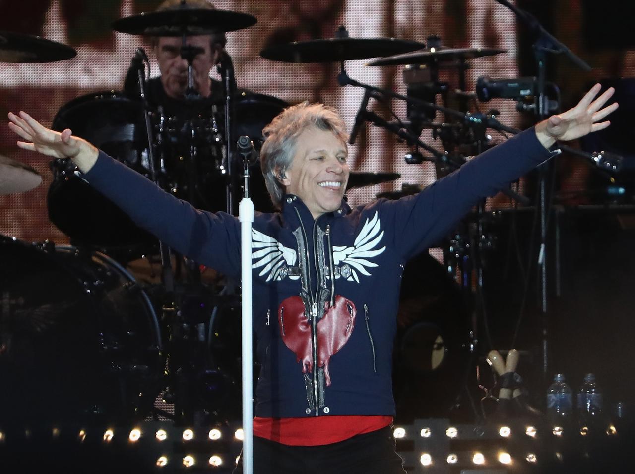 ボン・ジョヴィに名誉博士号、じつはこれまでに何回も授与されてるって知ってた？