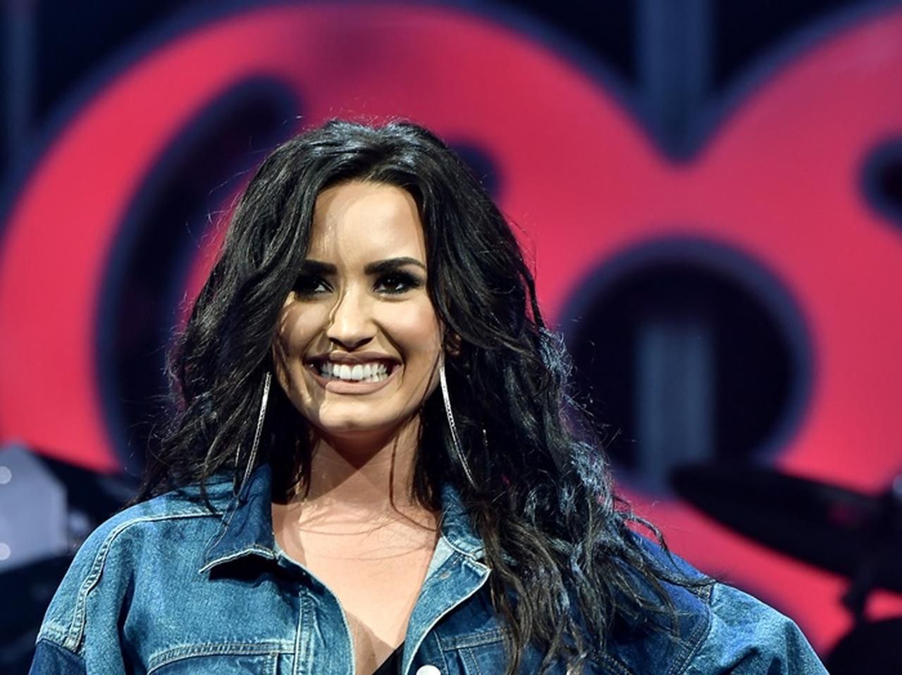 デミ・ロヴァート、大物マネージャーを迎え再始動へ大きく1歩前進