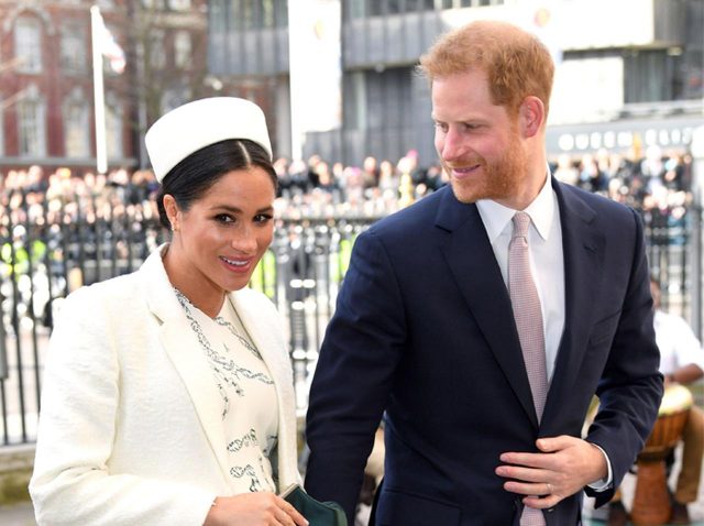 ヘンリー王子が「出張」の日程を変更、メーガン妃出産間近か？