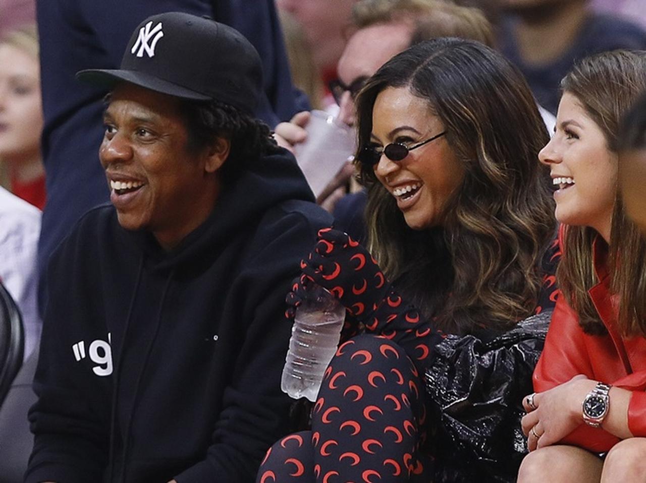 ビヨンセ、ブロンドヘアからイメチェンし若返る