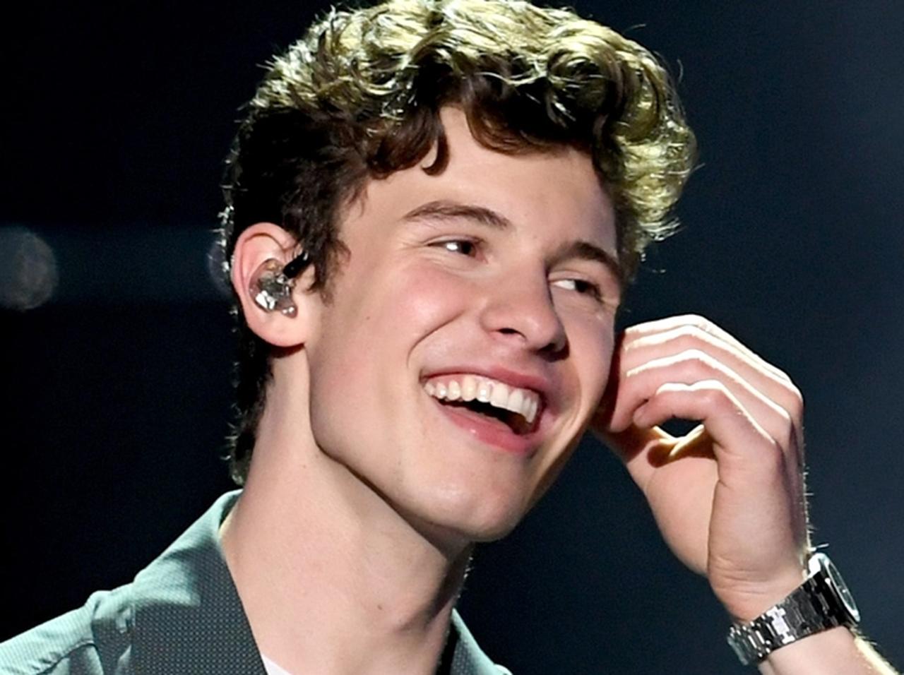 ショーン・メンデス、英マンチェスターのテロ事件によるトラウマを克服したファンにサプライズ