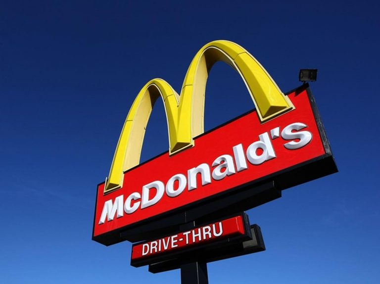 マクドナルドの「プレイランド」で7歳の少女が性的暴行、親の目の届かない死角で…