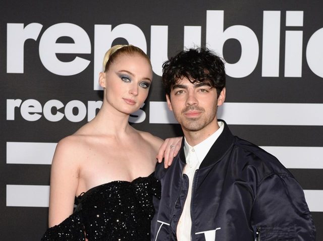 ジョー・ジョナスとソフィー・ターナーのベガス婚、母親が知ったのは挙式直前