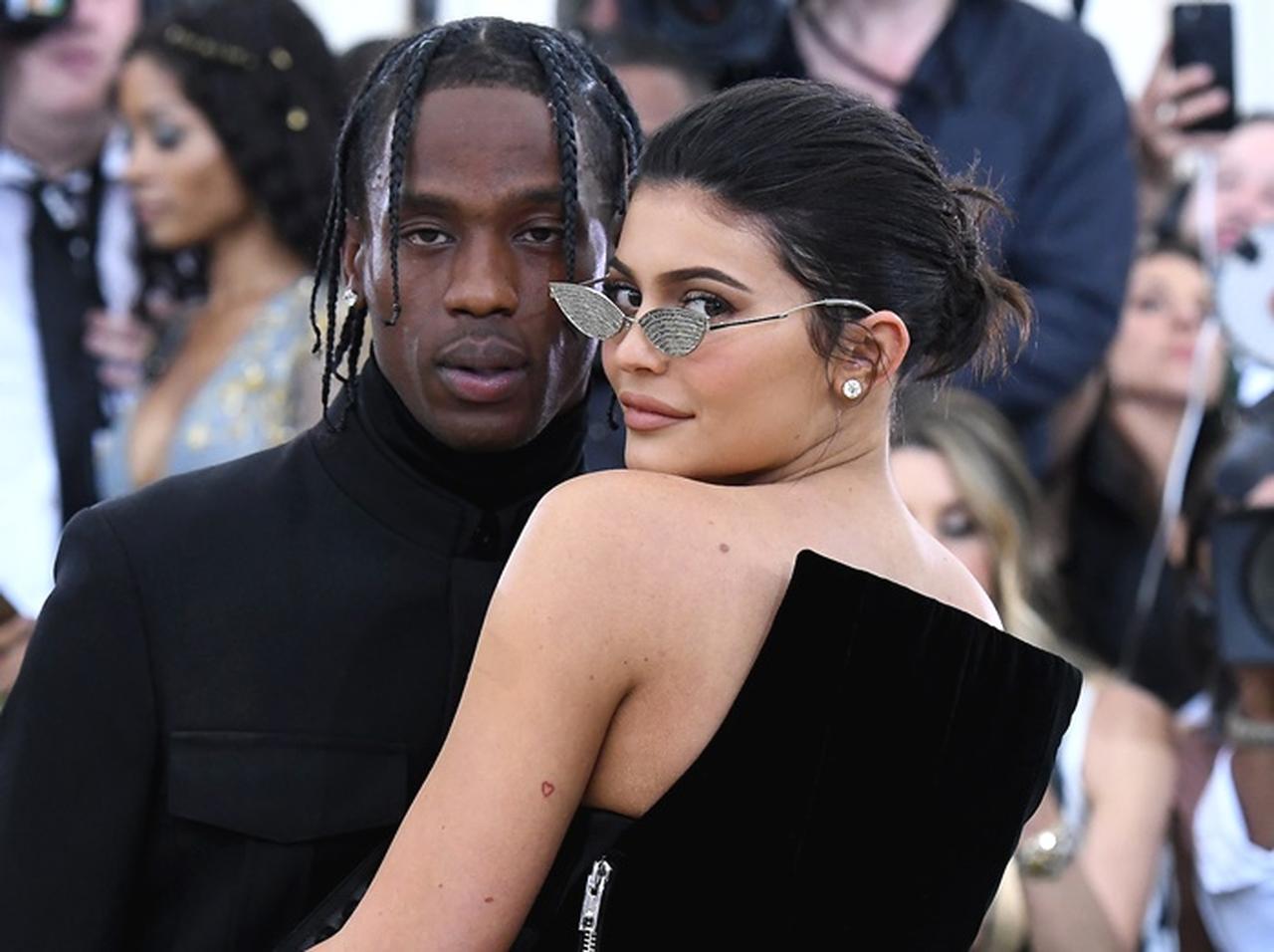 どこにどんなタトゥー?カイリー・ジェンナーからタトゥーのアイデア拝借!