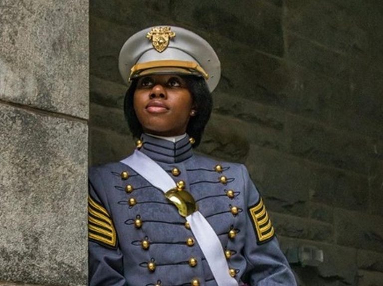 史上最多の黒人女性がアメリカ陸軍士官学校を卒業！卒業写真がかっこよすぎる