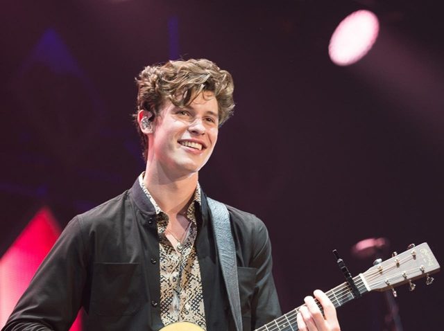 ショーン・メンデス、“ある女性”と「いい雰囲気」なところを撮られる