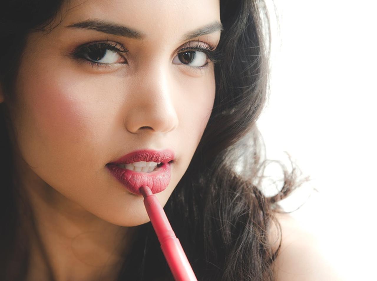 落ちないリップを落とす方法と、やってはいけない方法