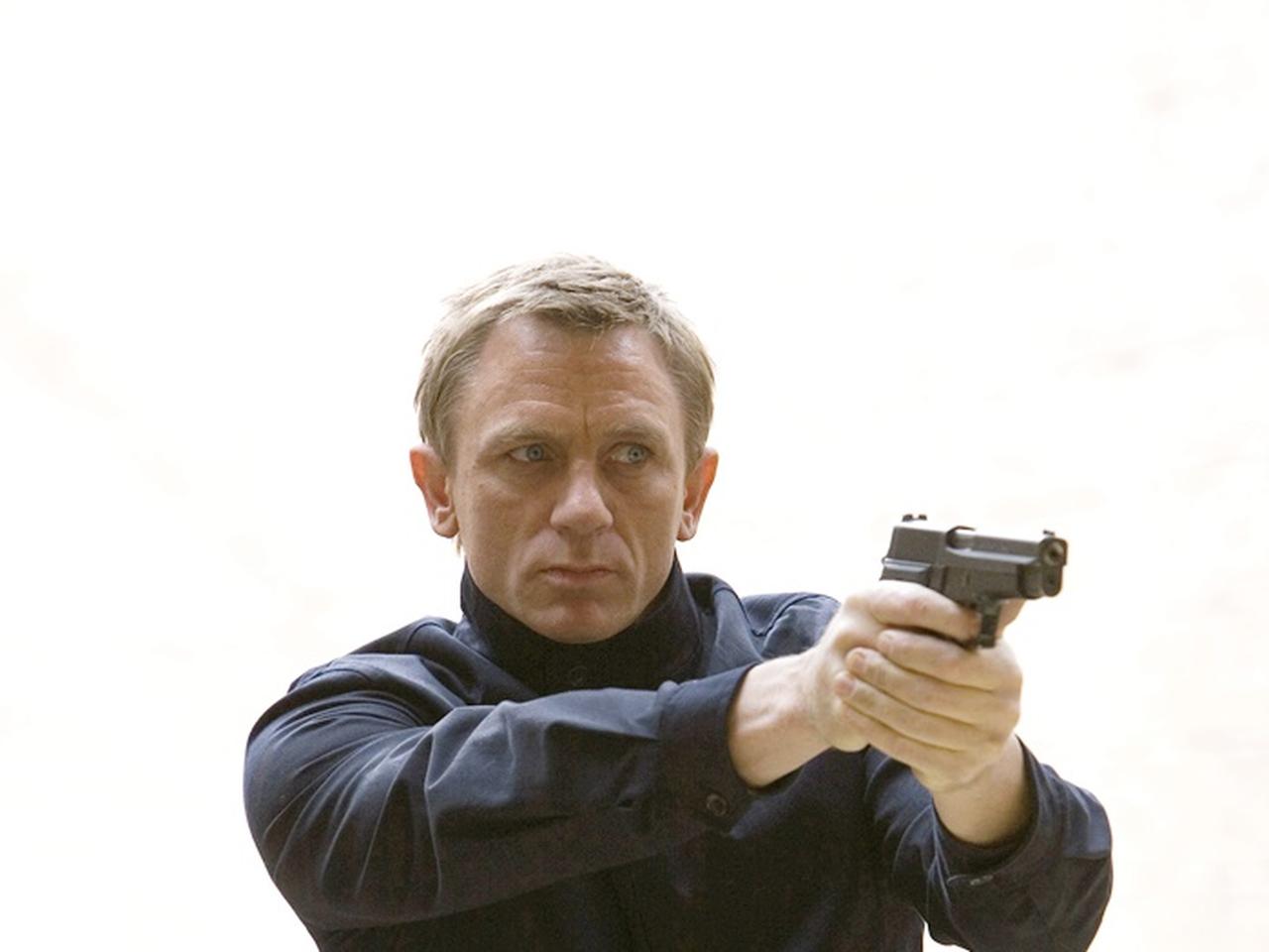 『007』の新作『ボンド25』の撮影現場にイギリス王室のあの人が訪問