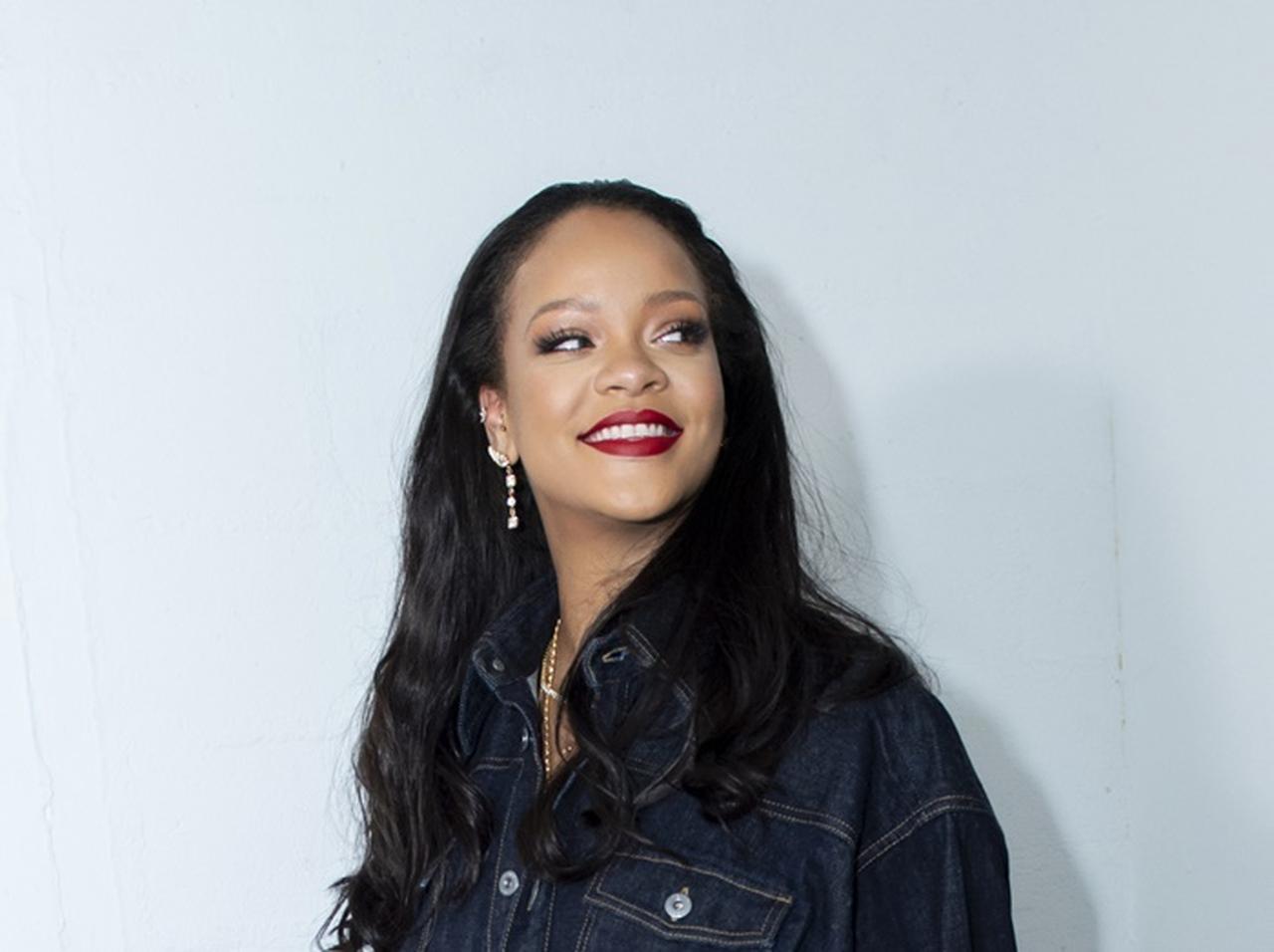 リアーナ、大物女優にデートの相手を聞かれ「ググってみて」