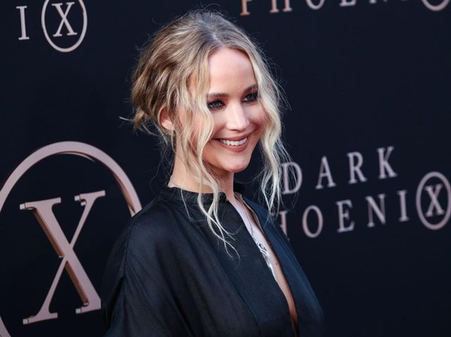 ジェニファー・ローレンス、好きな人を法的に「〇〇」したくて『結婚』を決意