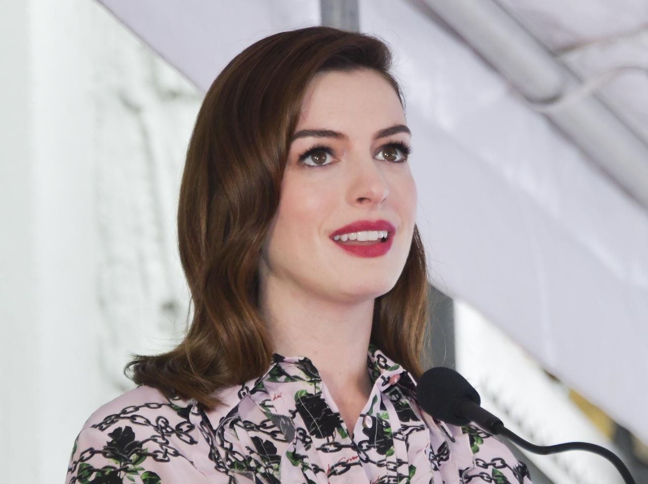 アン・ハサウェイが撮影していた『ハリー・ポッター』スタジオで殺傷事件