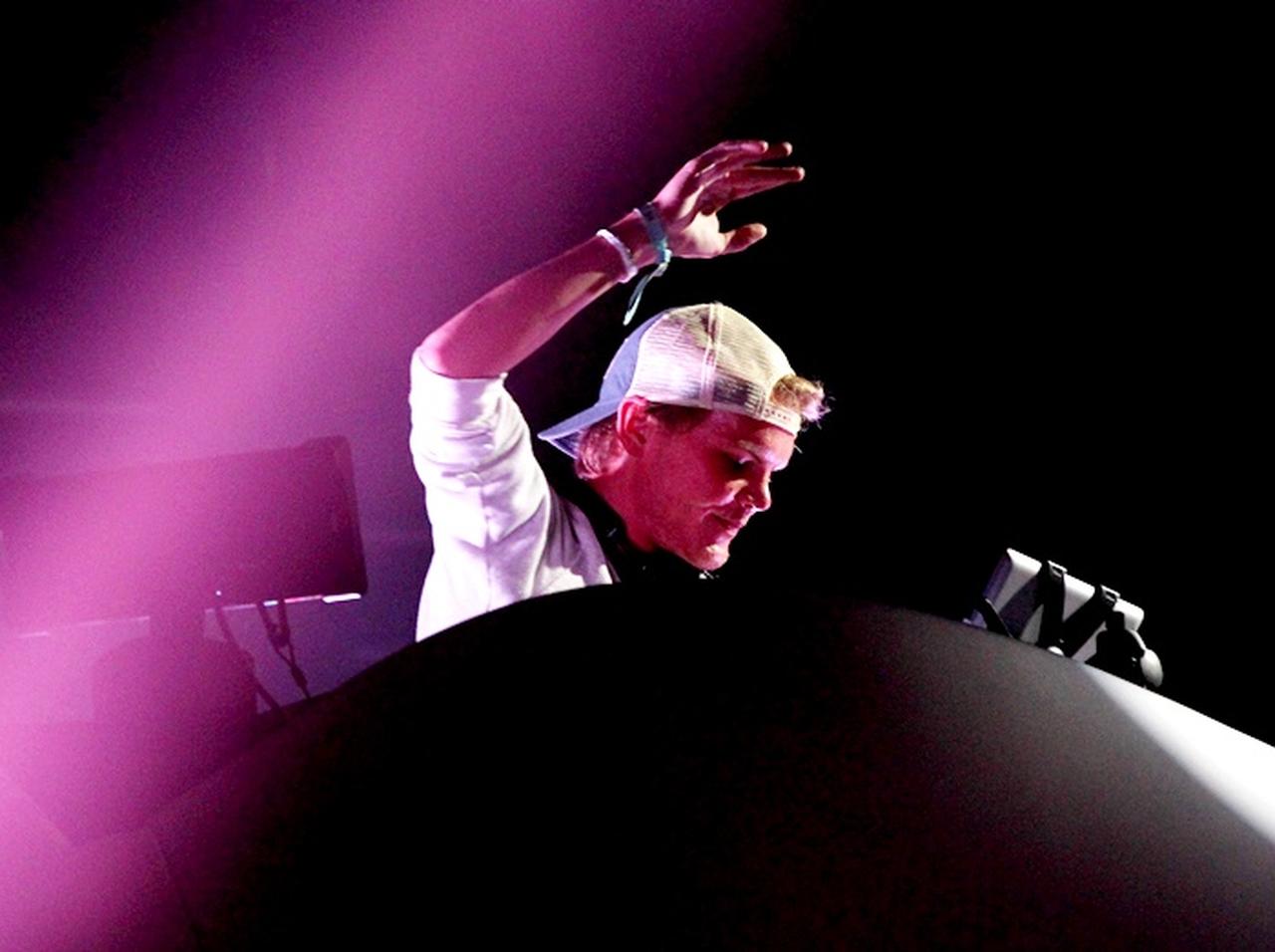 アヴィーチー、遺作に日本の「ある歌」を起用していた