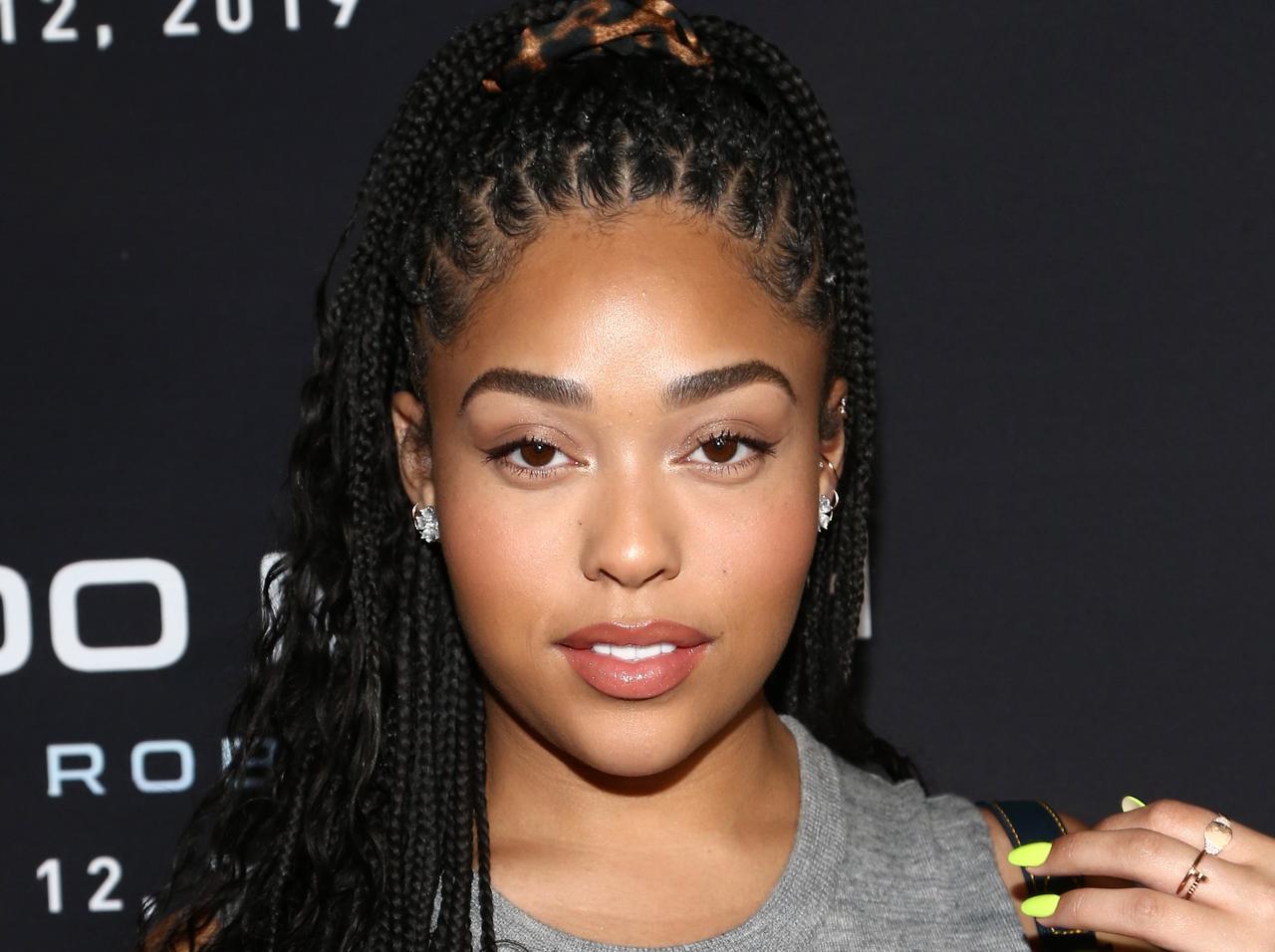 ジョーディン・ウッズ、キム・カーダシアンと「ベッドイン動画」が流出したシンガーと写真撮影