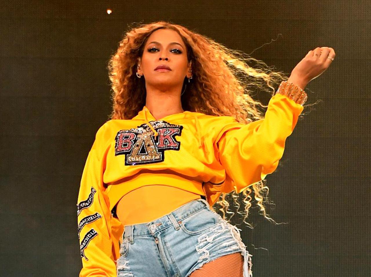 ビヨンセ、母親が公開した動画で「知られざる本性」が露わに