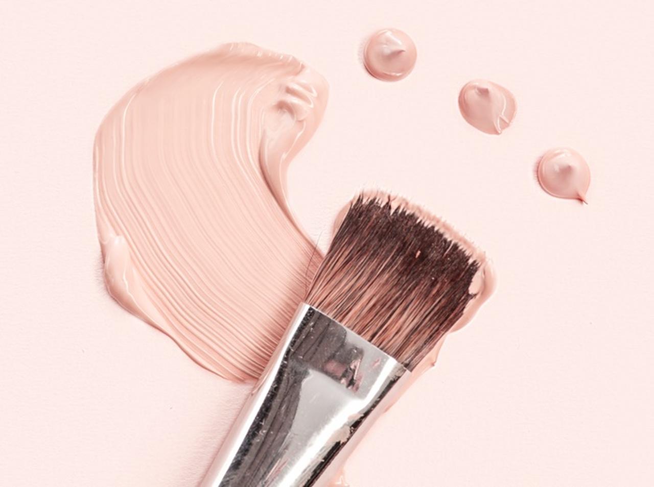 梅雨シーズンに「肌が崩れる」のを防ぐメイクの裏技3つ