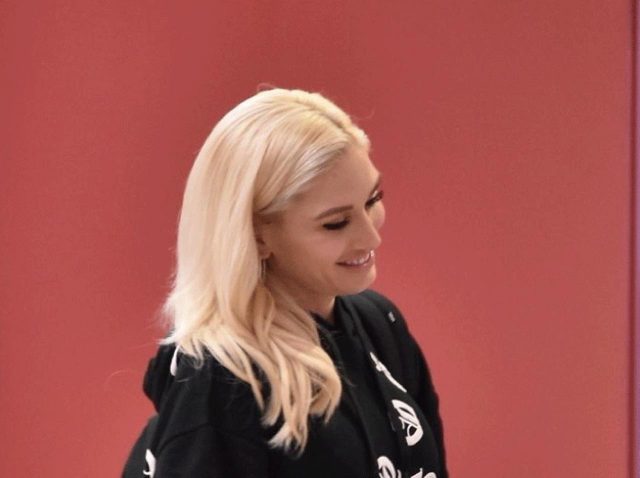 フォーエバー21の約2,500円フーディを愛用するセレブを発見！