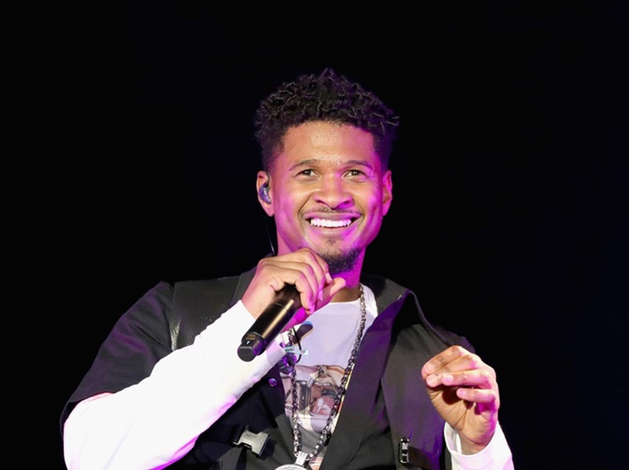 アッシャー、頭に巨大なタトゥーを入れる