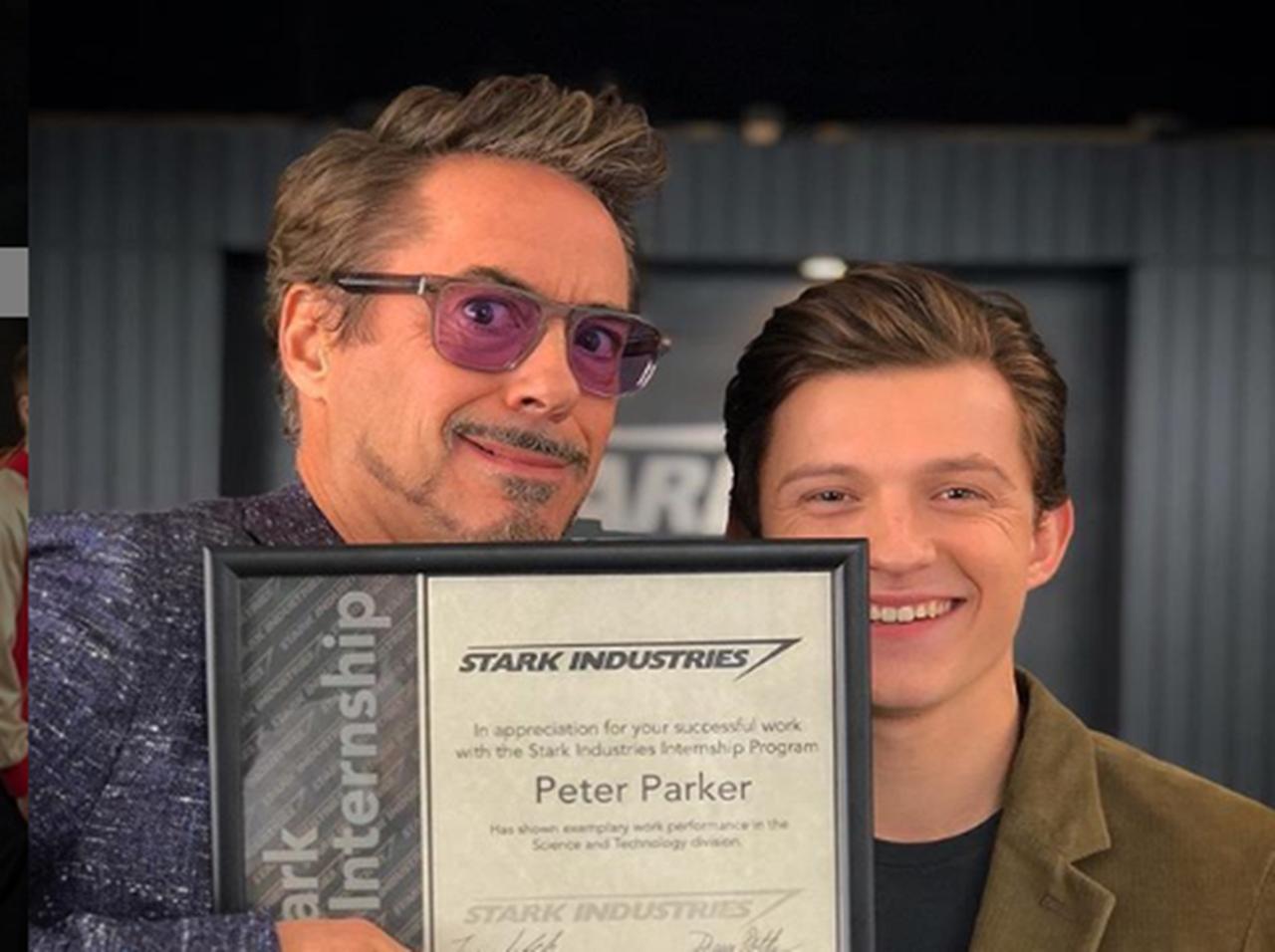 『アベンジャーズ/エンドゲーム』、アイアンマンとスパイダーマンのシーンには「台本」がなかった