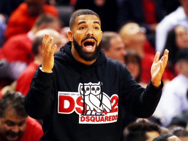 ドレイク、8千万円超えの「ジャケット」を貰う