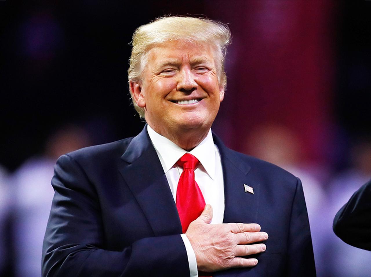 トランプ大統領、「別人レベル」の新へアに衝撃走る