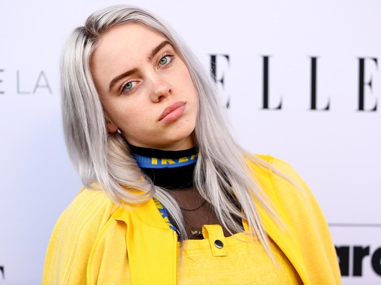 17歳ビリー・アイリッシュの体を見て「不適切なコメント」をした男性に非難殺到