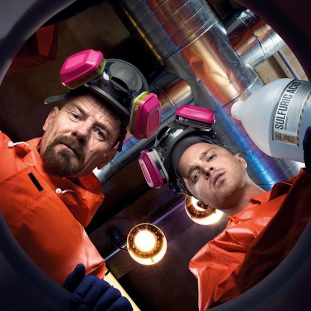 『ブレイキング・バッド』主演の2人が「もうすぐ」と意味深投稿