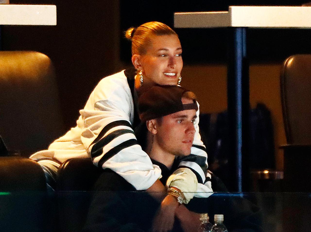 ヘイリー・ビーバー、夫ジャスティンを「毛嫌い」する大物アーティストに牙を剥く