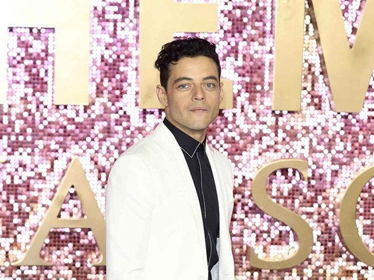 ラミ・マレック、イケメンと話題になった「双子の弟」と久々ツーショット