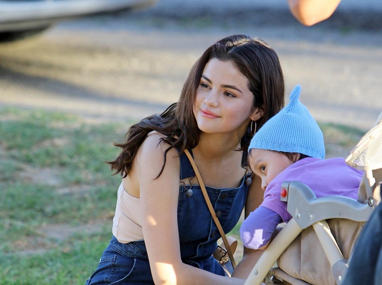 セレーナ・ゴメス、ファンからの誕生日メッセージに込められた「思い」に感涙