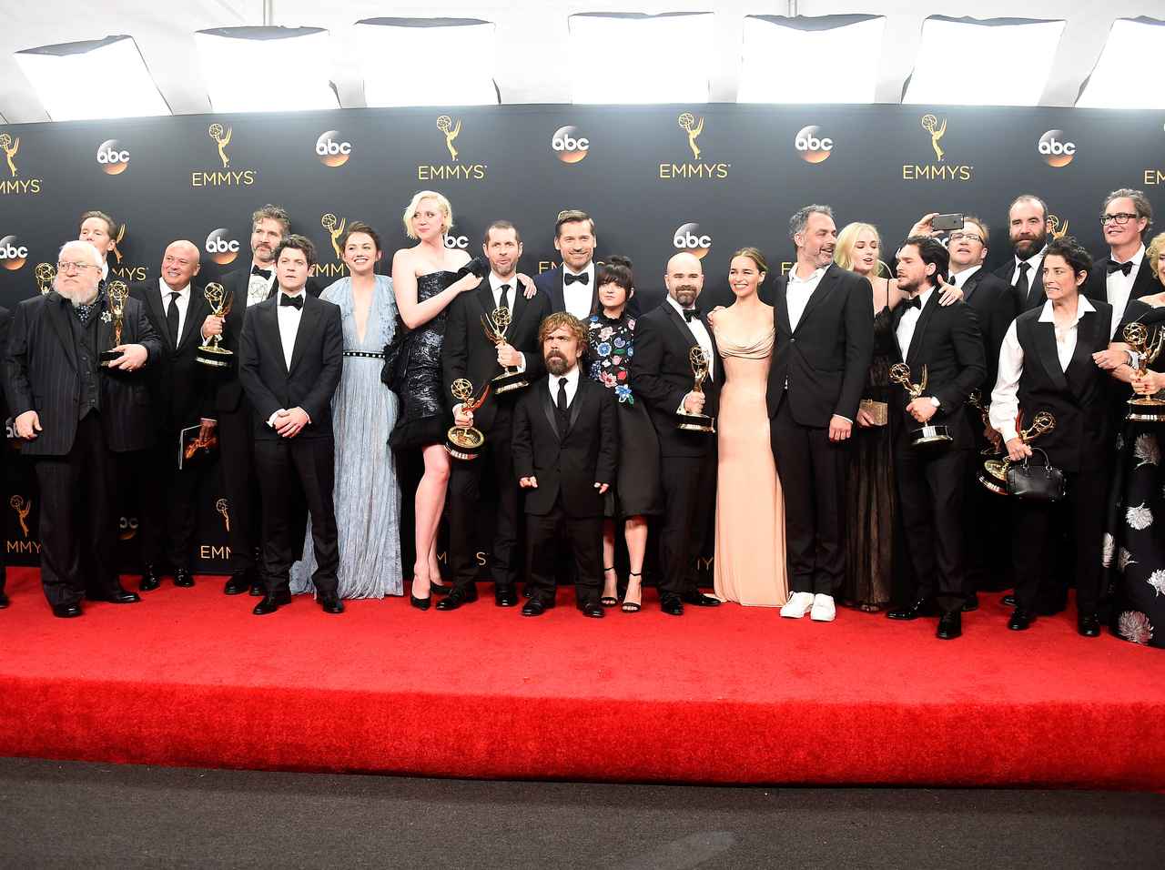 『ゲーム・オブ・スローンズ』俳優たちの「グループチャット」、最終章の時は“荒れた”