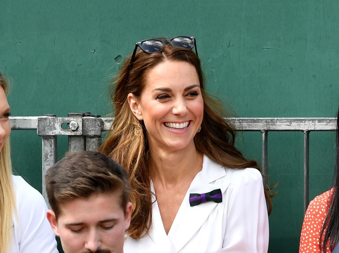 キャサリン妃、ガチで愛用する「リップグロス」を“うっかり”世間にバラす