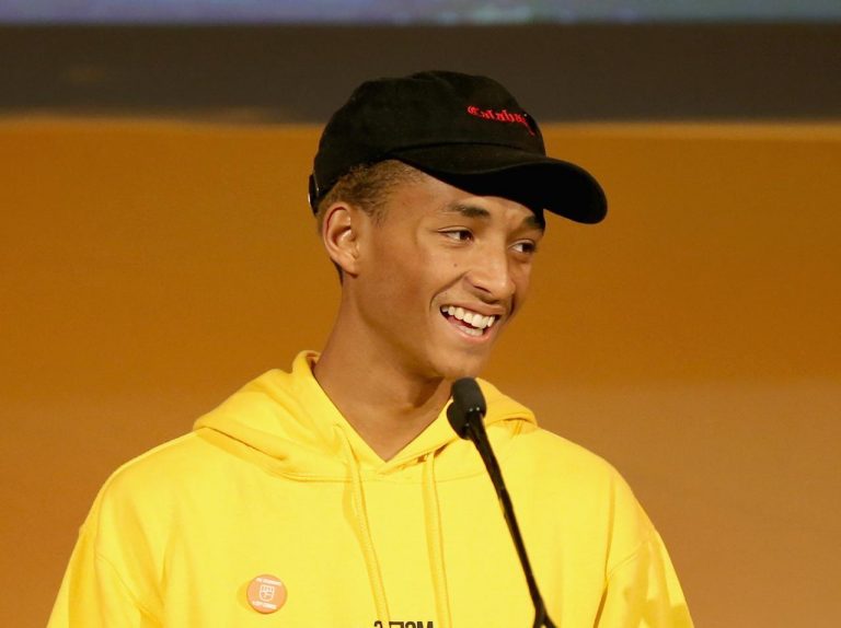 ジェイデン・スミスが21歳の誕生日に「無料店」をオープンした理由