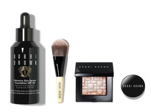 ボビイ ブラウン、トレンドコスメが入った豪華なファンデーションキットが限定発売
