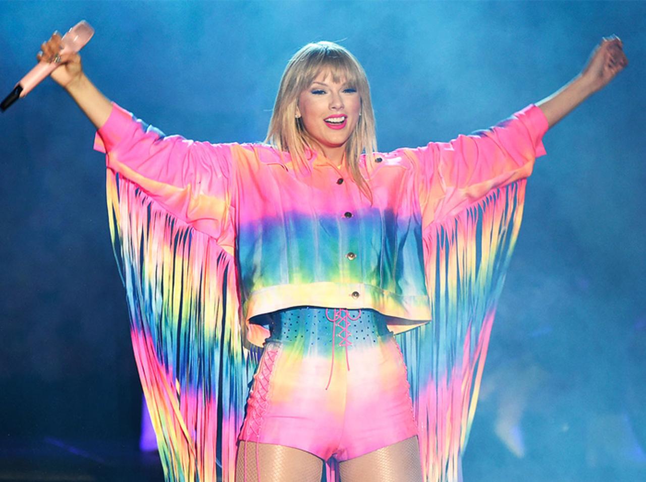 学生時代の「課題」が発端でテイラー・スウィフトから指名が!24歳女性が驚きの大出世