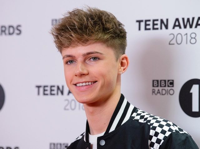 【特集】HRVYって誰？顔も声も「イケメン」と話題のイギリスの新鋭シンガー