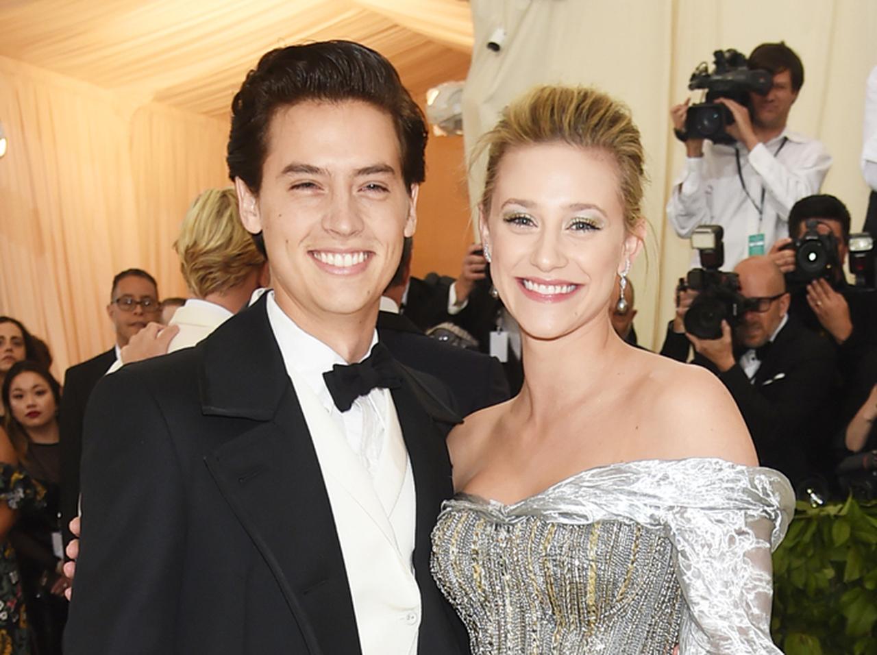 コール・スプラウス&リリ・ラインハート、破局報道にそろって「挑戦的な反応」