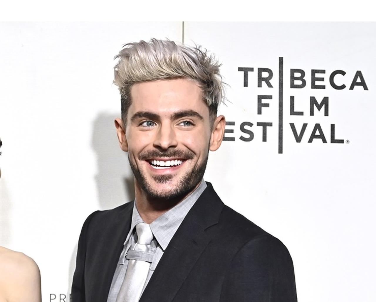 ザック・エフロンの髪の毛が紫に?サッカー女子W杯の選手に影響を受ける