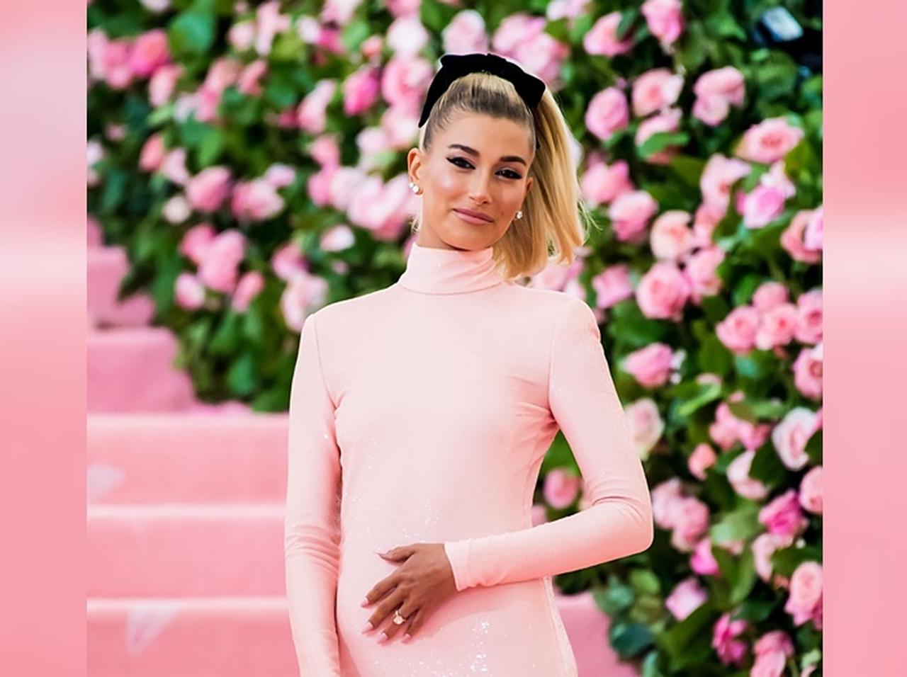 ヘイリー・ビーバー、「子作りしたい」発言にザワつく世間に“ご報告”