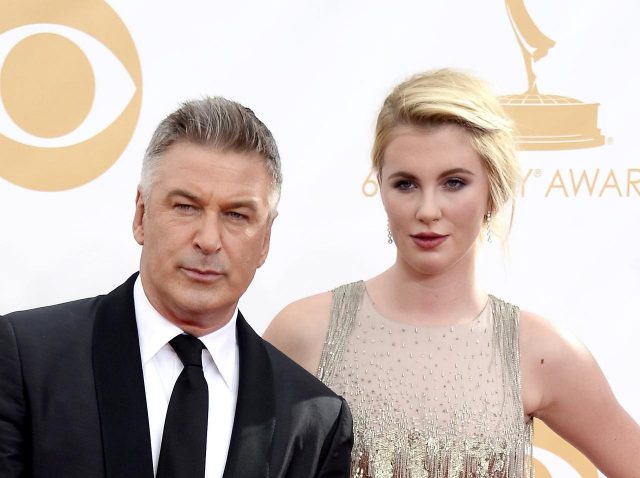 娘が「ヌード」写真をインスタグラムに投稿したら？パパの“コメント”にイイねがつきまくる