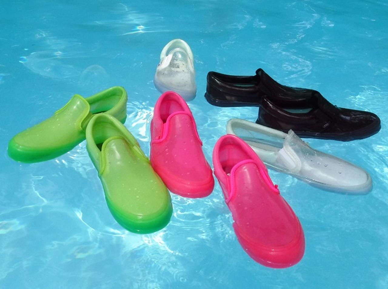 VANSの王道「スリッポン」がスケスケに！OPENING CEREMONYコラボスニーカー