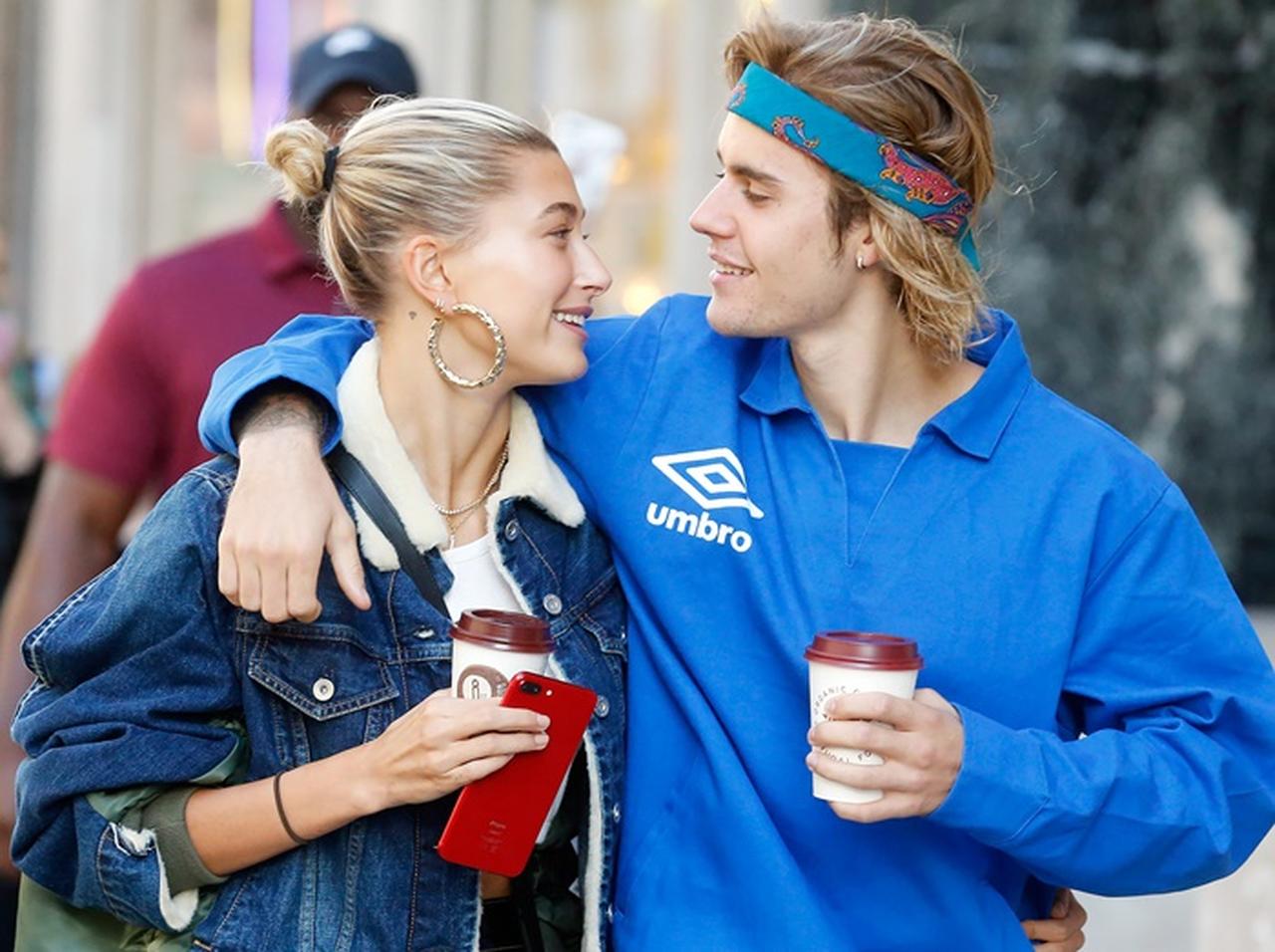 ヘイリー・ビーバー、「プロポーズ記念日」に夫ジャスティンに愛のメッセージ