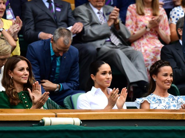 初！キャサリン妃、メーガン妃、ピッパ・ミドルトンが3ショットを披露、親友のテニス観戦で