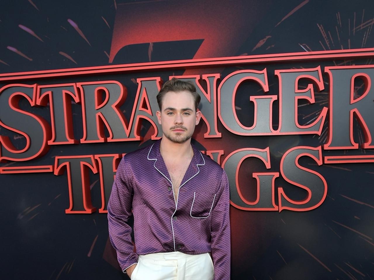 『ストレンジャー・シングス』俳優、サエない学生写真に込めた熱い想いに心が打たれる