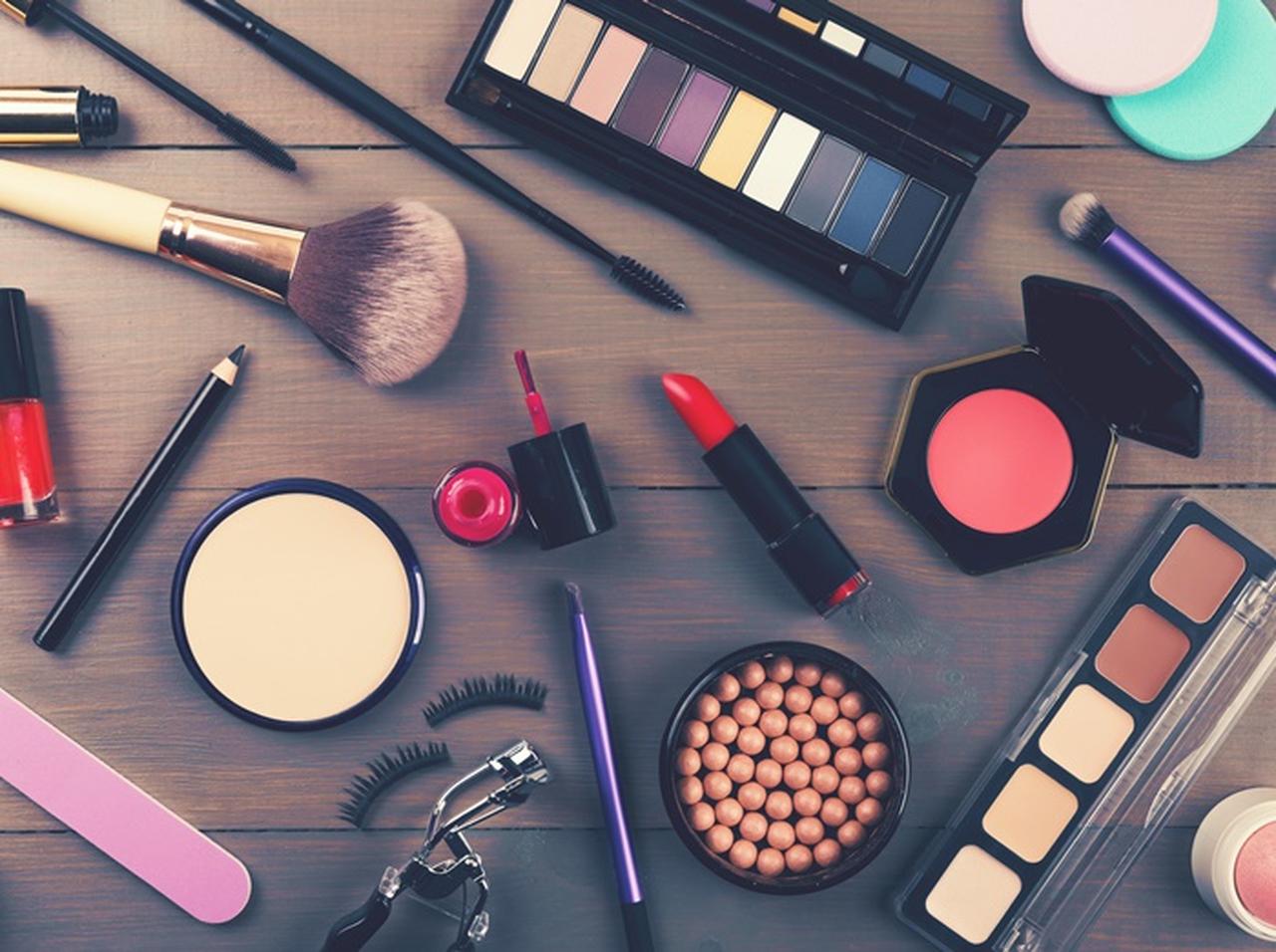 トレンドのアイメイクをするときの、ムダのない「メイクの順番」は?